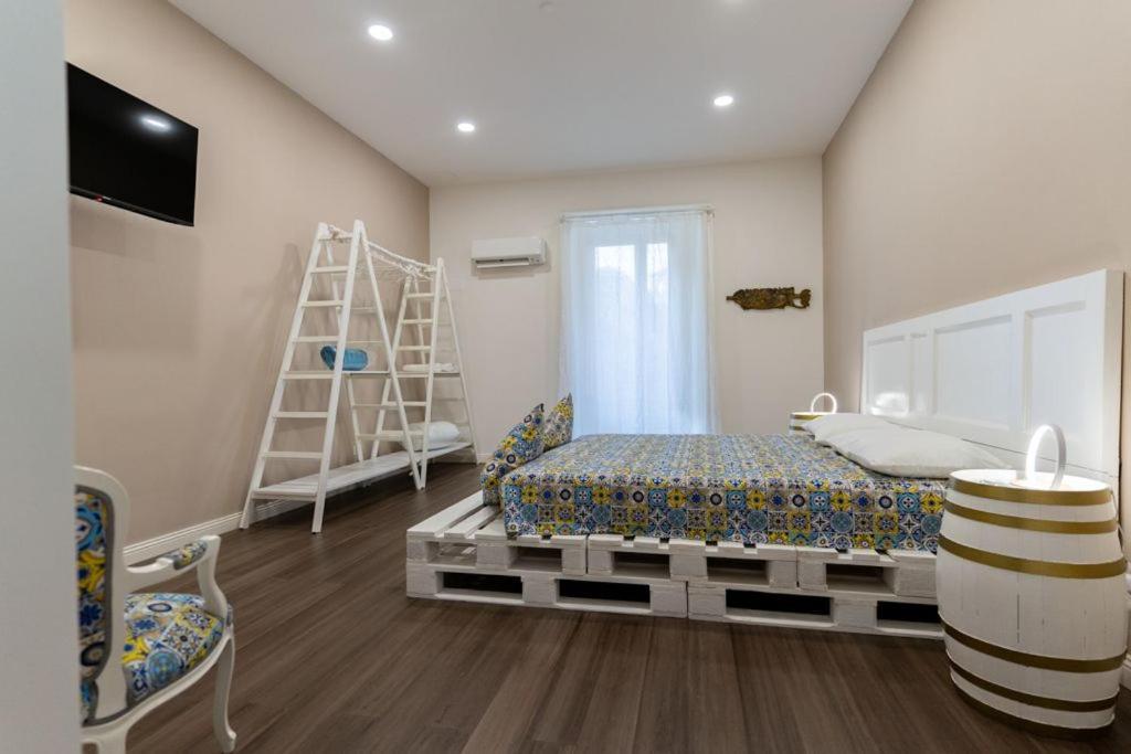 Sikelia-Sicilian Rooms คาตาเนีย ภายนอก รูปภาพ