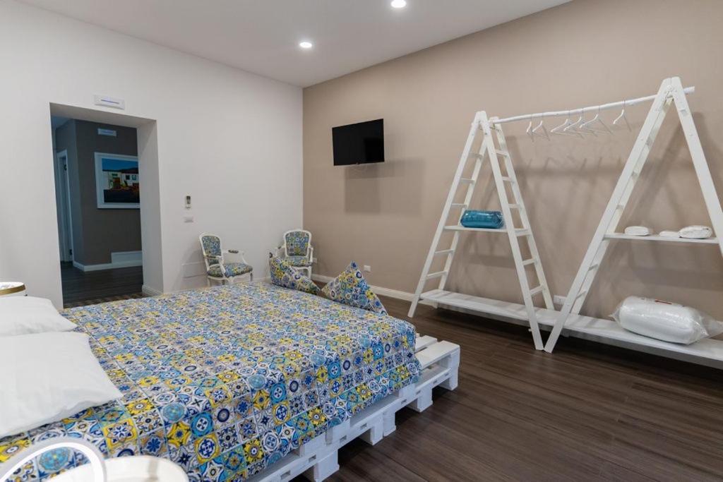 Sikelia-Sicilian Rooms คาตาเนีย ภายนอก รูปภาพ