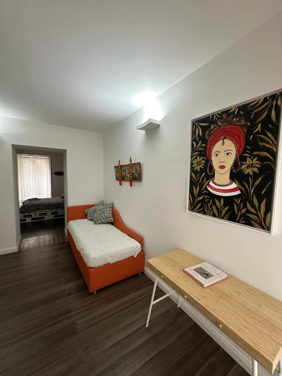 Sikelia-Sicilian Rooms คาตาเนีย ภายนอก รูปภาพ